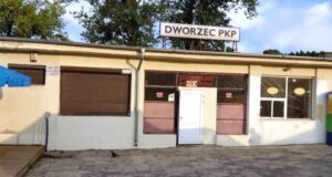 PKP Warszawa Włochy budynek dworca (fot. mat. prasowy)