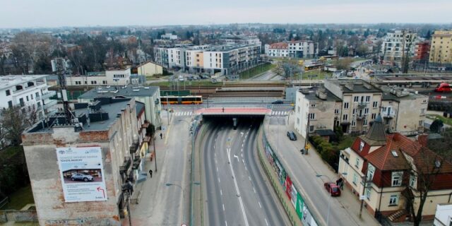 Wiadukt nad ul. Globusową i Chrobrego. Fot. C. Warś UM Warszawy